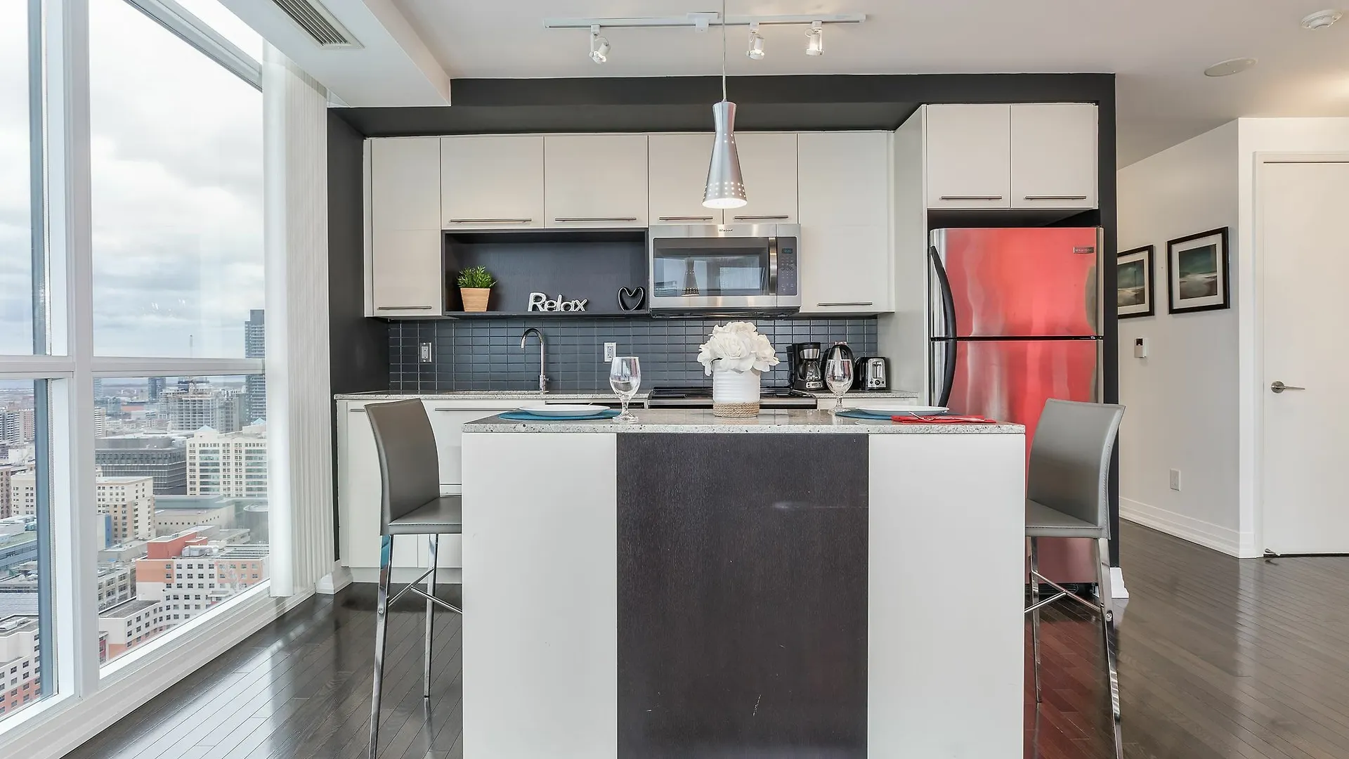 Quickstay - Incredible Downtown Condo Toronto 3*,  Canada