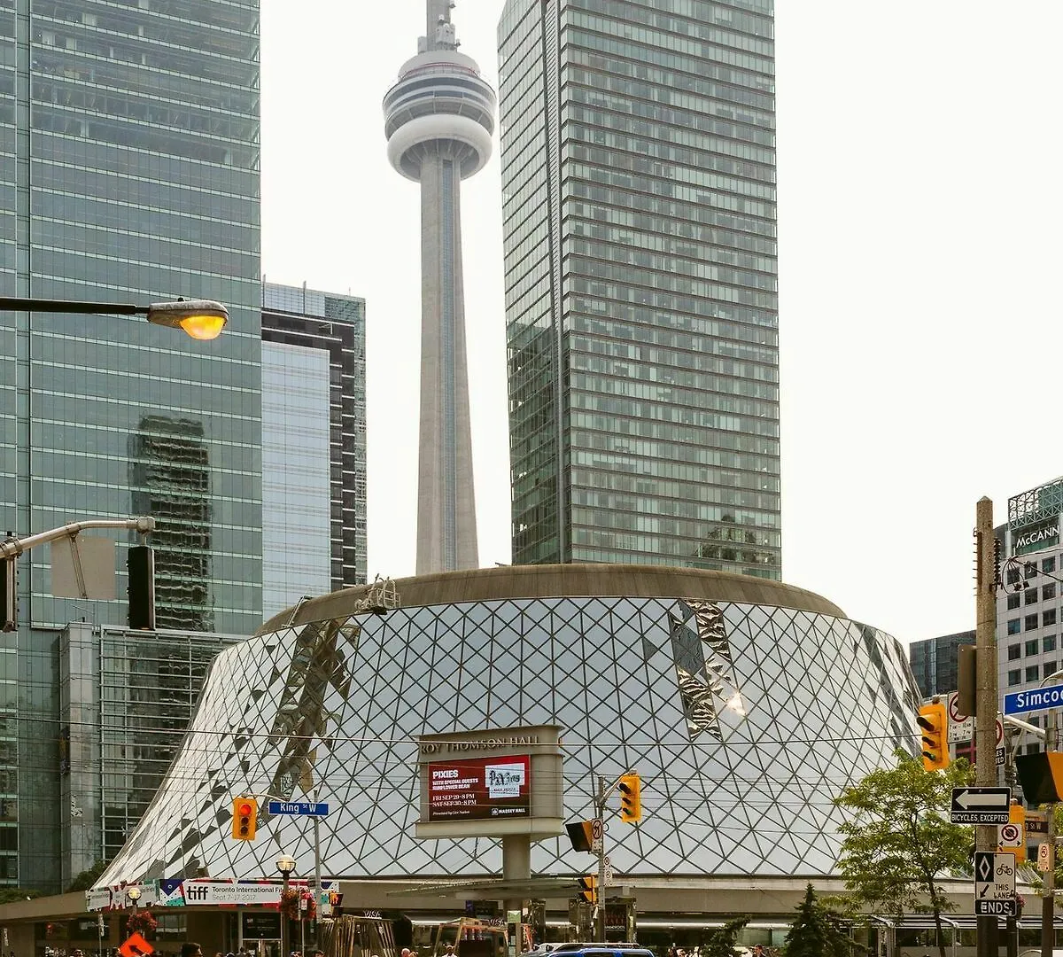 Quickstay - Incredible Downtown Condo Toronto Hotel